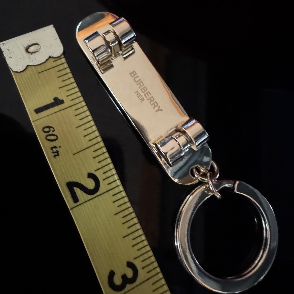 BURBERRY HER🛹Gold Skateboard Key FOB/Bag CHARM🔥Brand NEW🔥w/Free Sample! - Picture 7 of 14